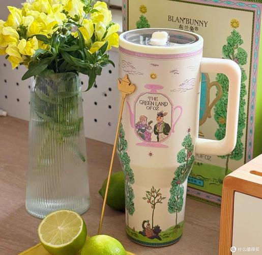 布兰兔保温大容量吨吨吸管杯,200元实用礼物